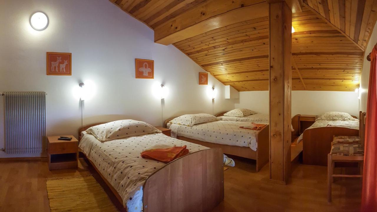 Rooms With Shared Kitchen Zver, Great For Hikers Худаюжна Экстерьер фото